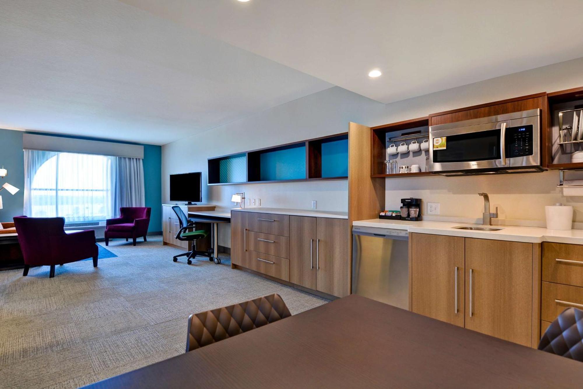 Home2 By Hilton Orlando Flamingo Crossings, Fl Four Corners